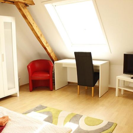 Colodging Mannheim - Private Rooms & Kitchen Екстер'єр фото